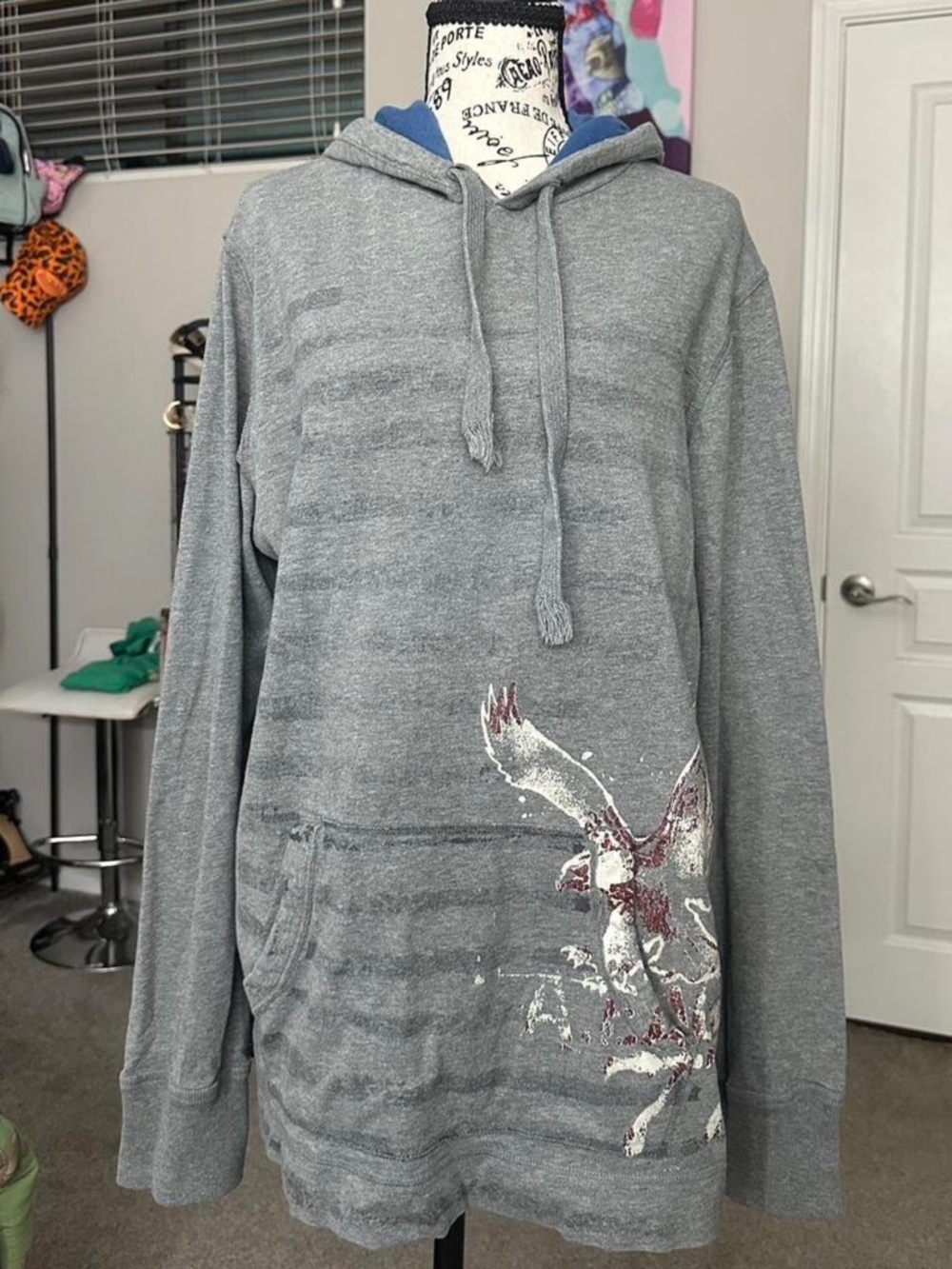 Vintage American Eagle grey hoodie with crazy graphic on back